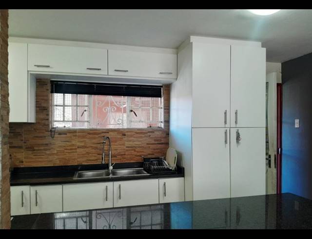 3 BEDROOM SECTIONAL TITLE FOR SALE IN WATERVAL PARK